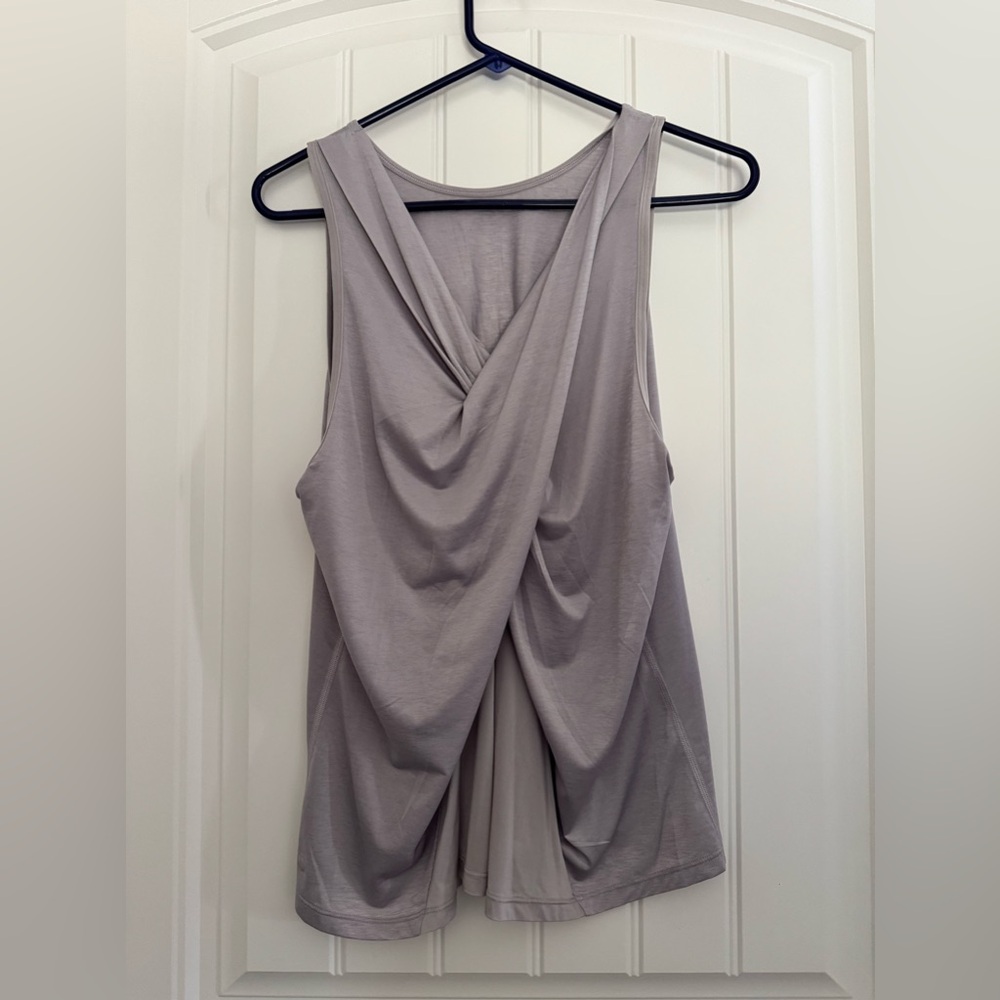 Lululemon twist back tank top